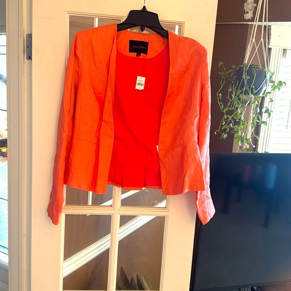 Jaket - Picture 1 of 4